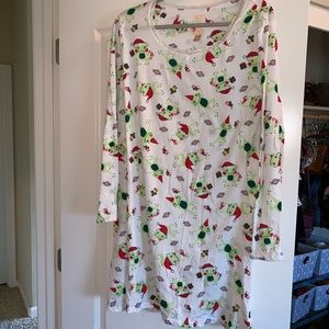 Frog Christmas nightgown